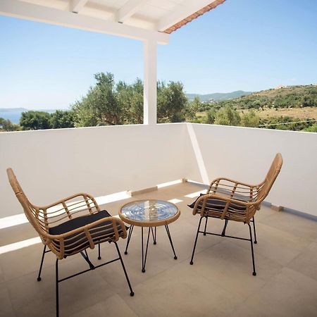 Marea Luxury Suites - Tramontana Koríthion Exteriör bild